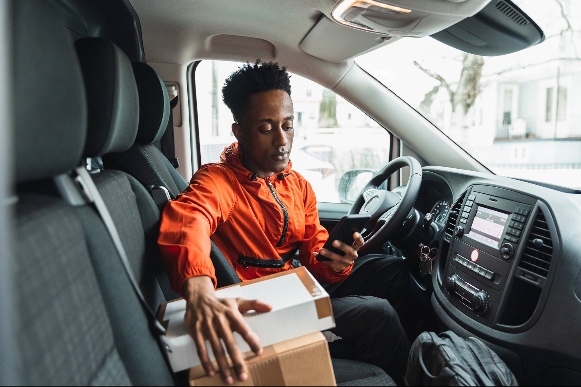 The Benefits of Using a Trusted Cargo Service vs. Local Alternatives